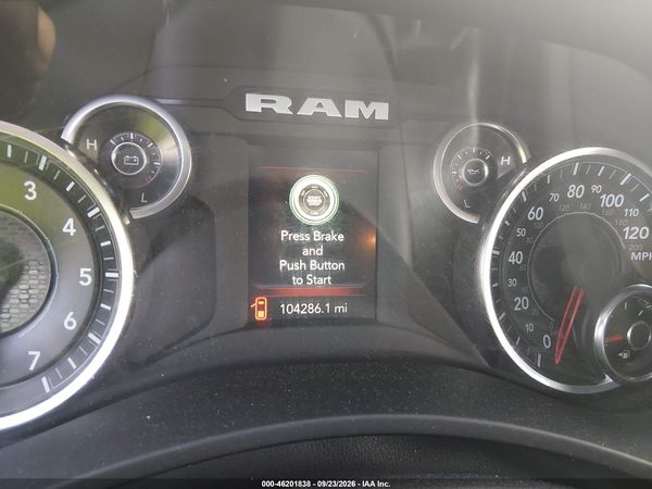 2023 RAM 3500 TRADESMAN — I7