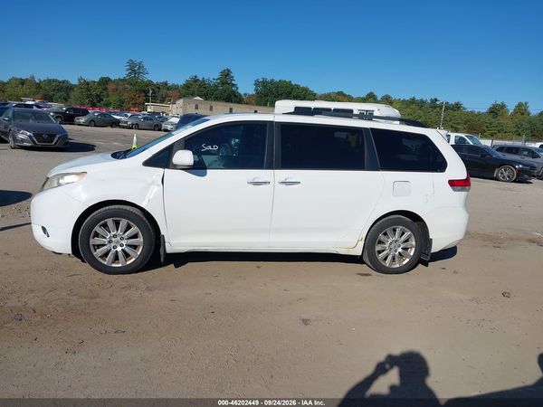 2012 TOYOTA SIENNA XLE 7 PASSENGER — I117