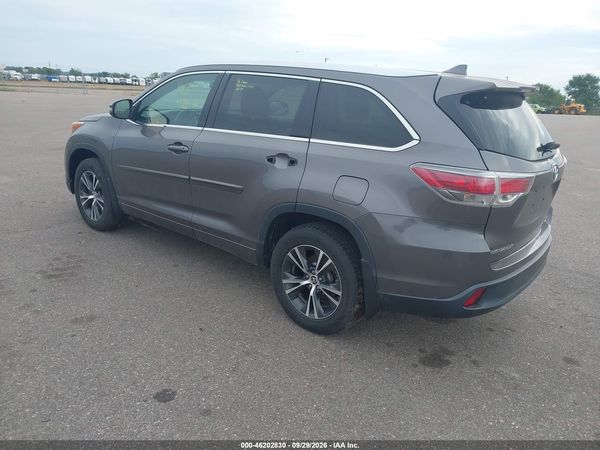2016 TOYOTA HIGHLANDER XLE V6 — I3