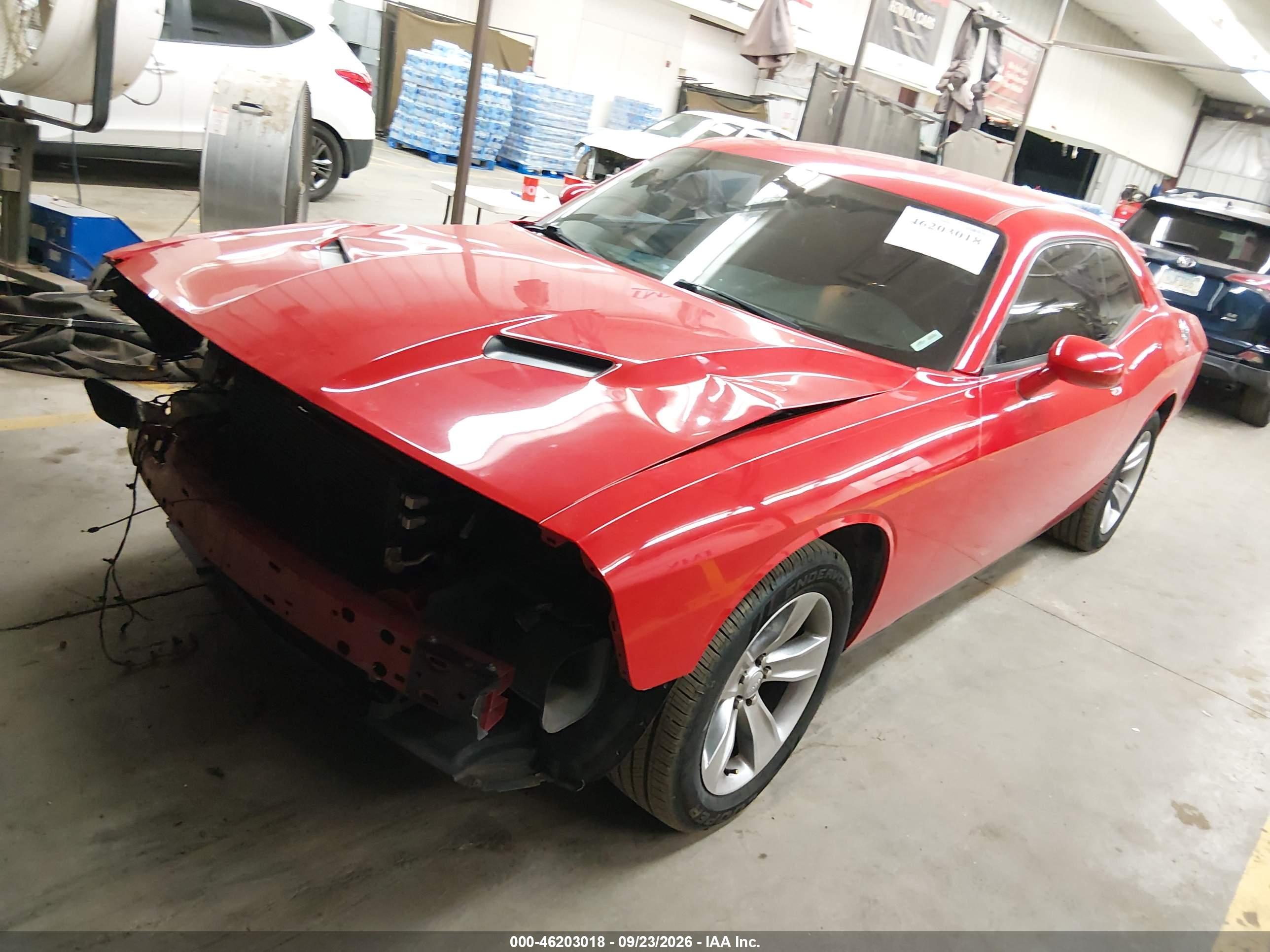 2016 DODGE CHALLENGER SXT — I2