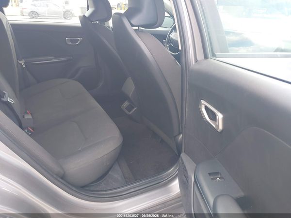 2026 KIA K4 LXS — I8