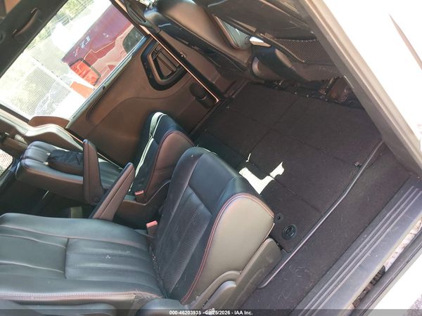 2014 DODGE GRAND CARAVAN R/T — I8