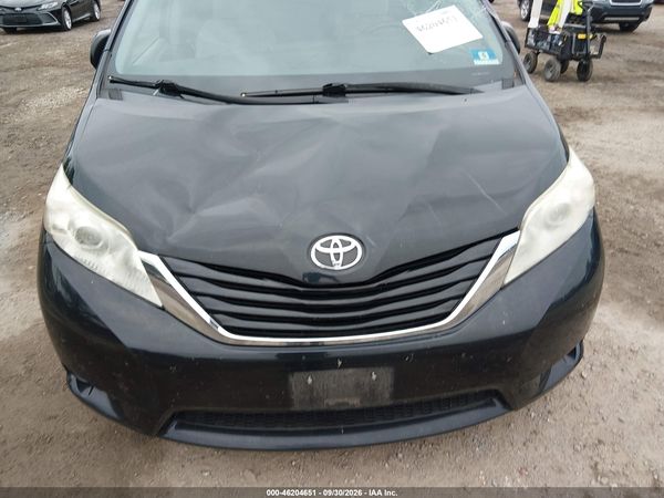2016 TOYOTA SIENNA LE 8 PASSENGER — I6