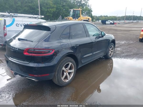 2017 PORSCHE MACAN — I4