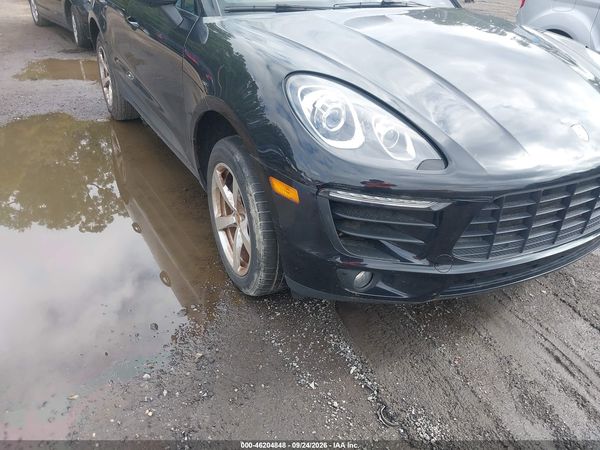 2017 PORSCHE MACAN — I6