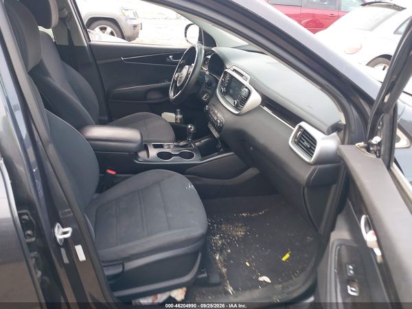 2017 KIA SORENTO 2.4L LX — I5