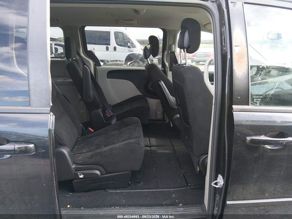 2015 DODGE GRAND CARAVAN SE — I8