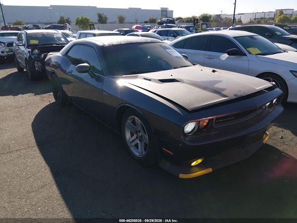 2014 DODGE CHALLENGER R/T — I1