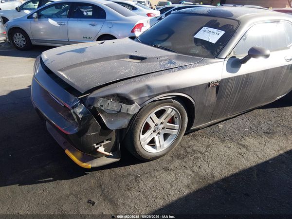 2014 DODGE CHALLENGER R/T — I6