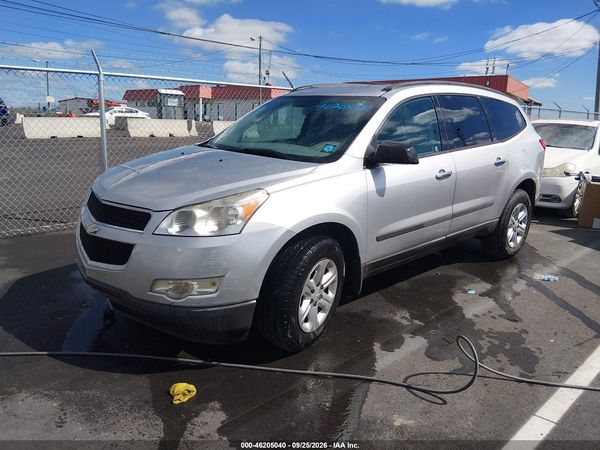 2012 CHEVROLET TRAVERSE — I2