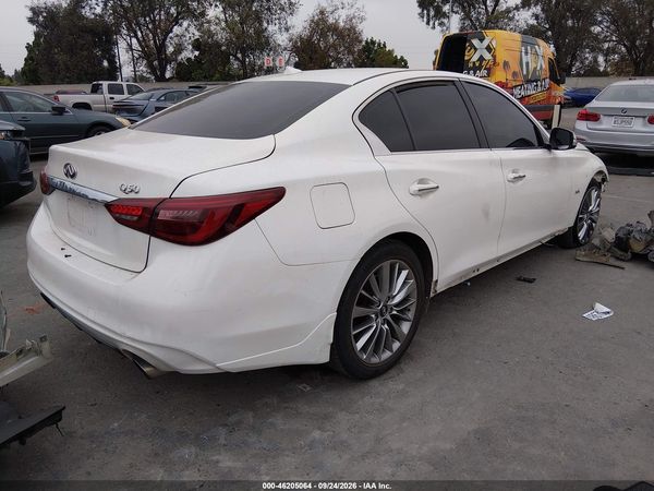 2018 INFINITI Q50 3.0T LUXE — I4