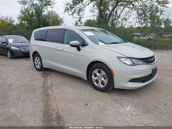 2017 CHRYSLER PACIFICA LX — I1
