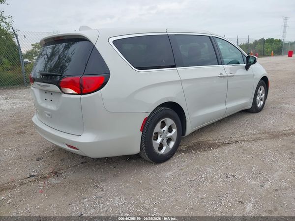 2017 CHRYSLER PACIFICA LX — I4