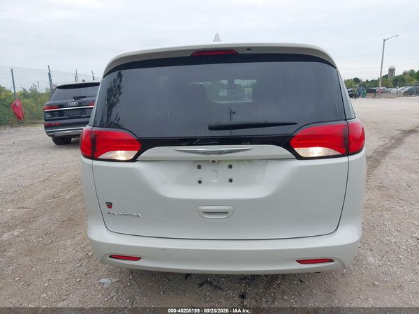 2017 CHRYSLER PACIFICA LX — I119