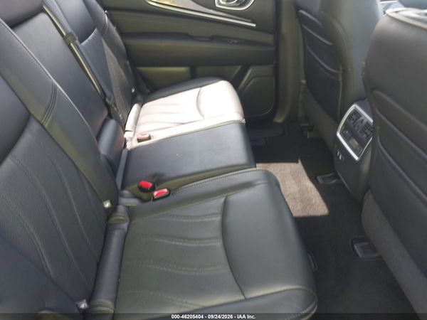 2020 INFINITI QX60 LUXE — I8