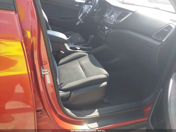 2016 HYUNDAI TUCSON SPORT — I8