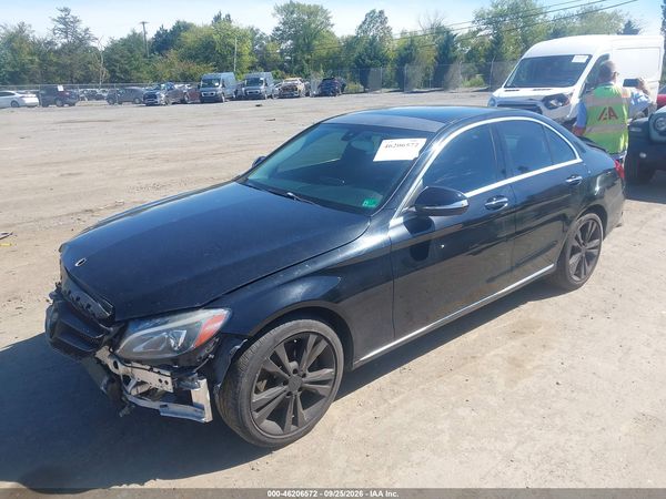 2015 MERCEDES-BENZ C 300 — I2