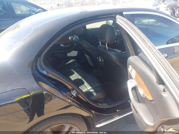 2015 MERCEDES-BENZ C 300 4MATIC — I8