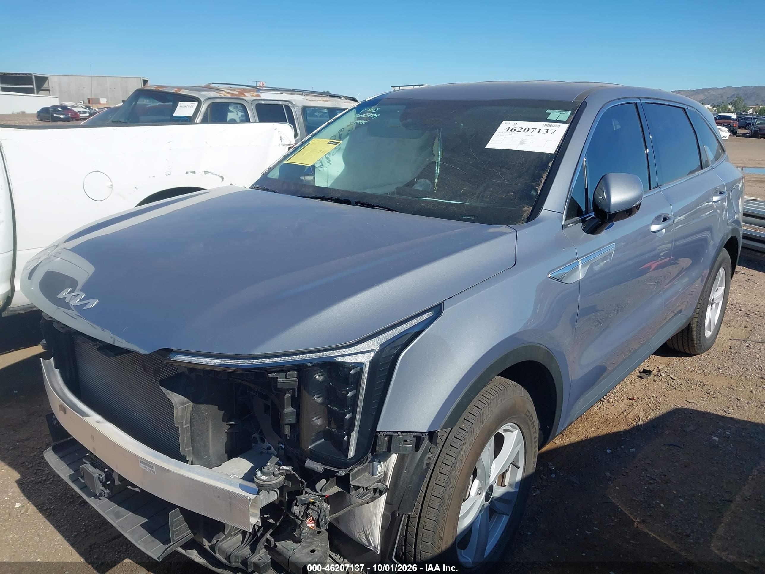 2025 KIA SORENTO LX — I2