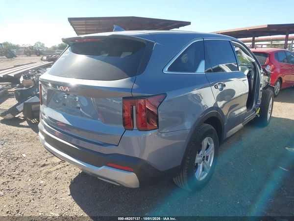 2025 KIA SORENTO LX — I4