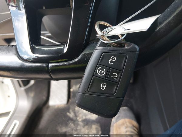 2018 VOLKSWAGEN TIGUAN 2.0T SEL PREMIUM — I11