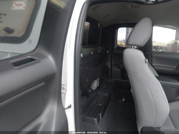 2019 TOYOTA TACOMA SR — I8