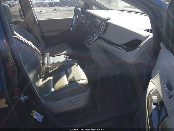 2016 TOYOTA SIENNA XLE PREMIUM 8 PASSENGER — I5