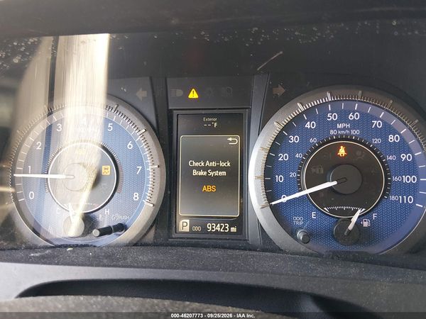 2016 TOYOTA SIENNA XLE PREMIUM 8 PASSENGER — I118