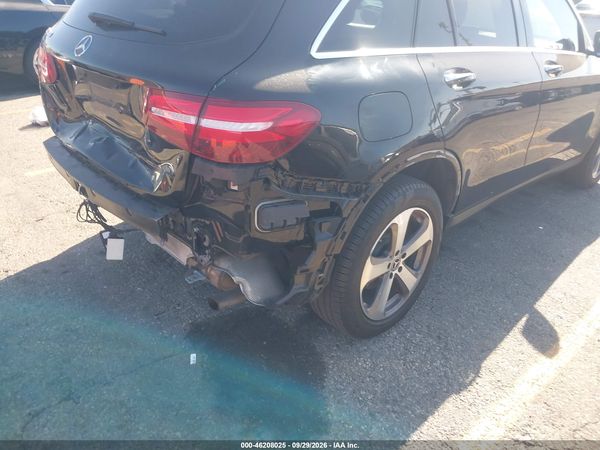 2018 MERCEDES-BENZ GLC 300 GLC300 — I152