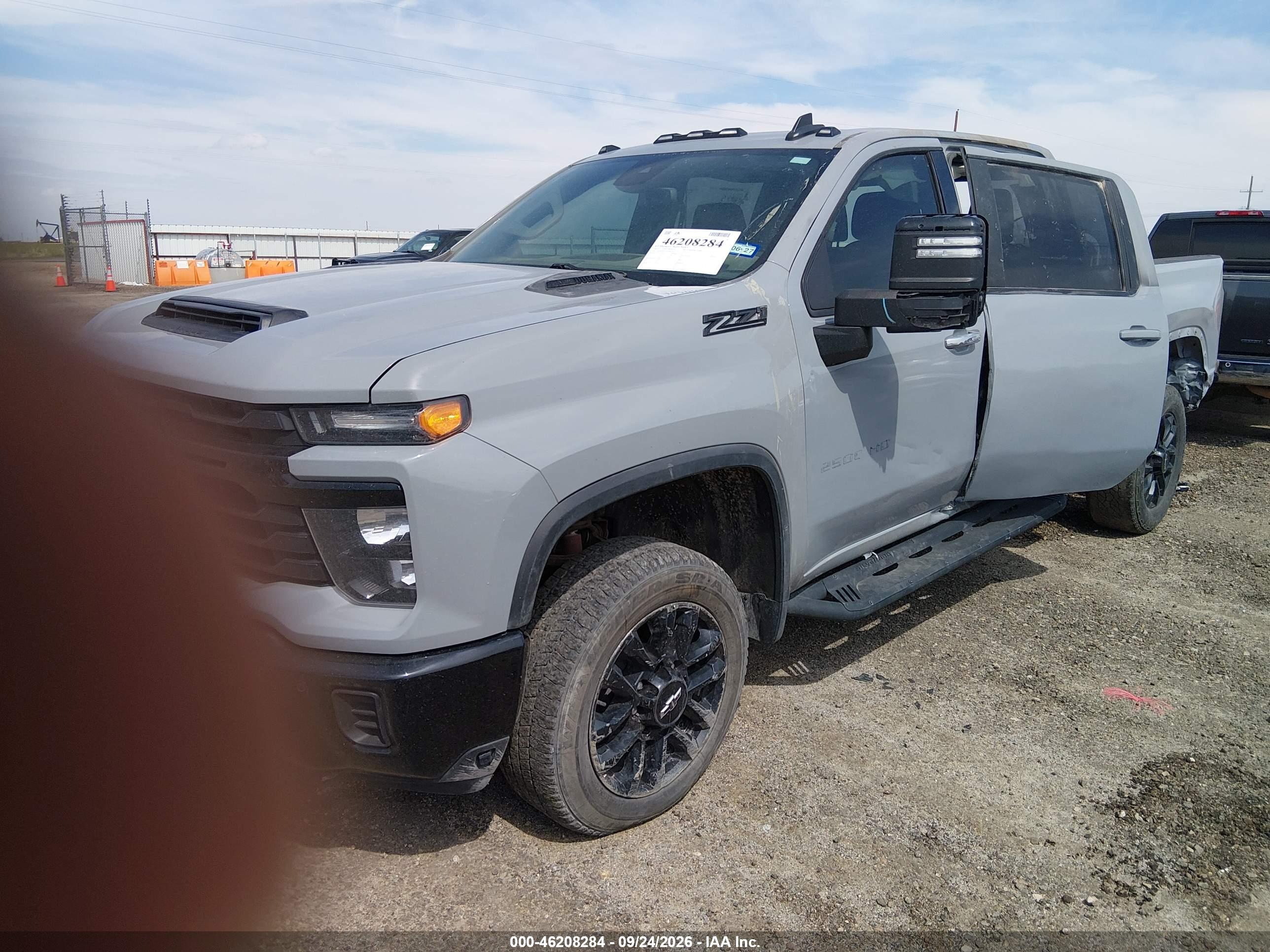 2025 CHEVROLET SILVERADO 2500HD 4WD  STANDARD BED CUSTOM — I2