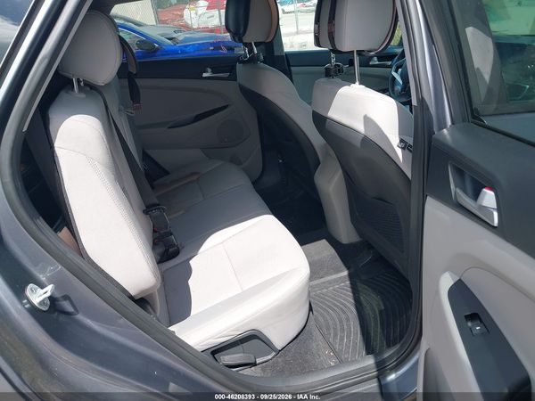 2019 HYUNDAI TUCSON SE — I8