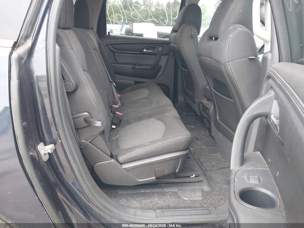 2015 CHEVROLET TRAVERSE 1LT — I8