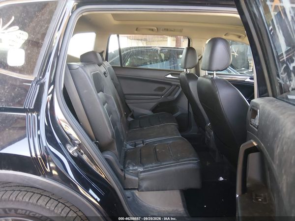 2018 VOLKSWAGEN TIGUAN 2.0T SEL PREMIUM — I8