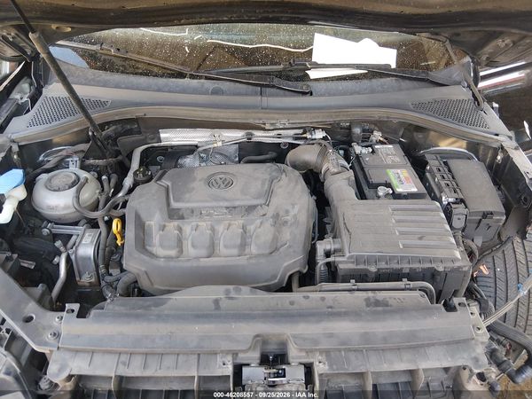 2018 VOLKSWAGEN TIGUAN 2.0T SEL PREMIUM — I10