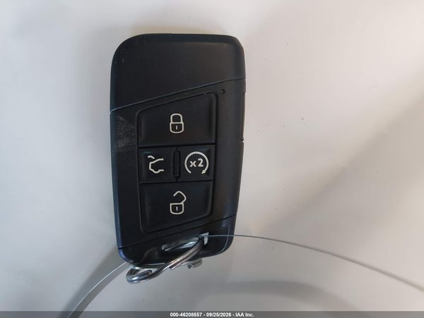 2018 VOLKSWAGEN TIGUAN 2.0T SEL PREMIUM — I11