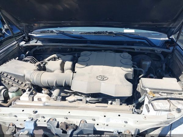 2017 TOYOTA 4RUNNER SR5 — I10