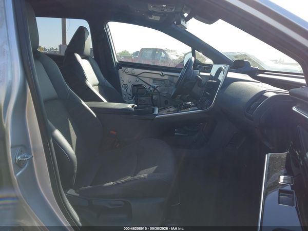 2023 TOYOTA BZ4X XLE — I5