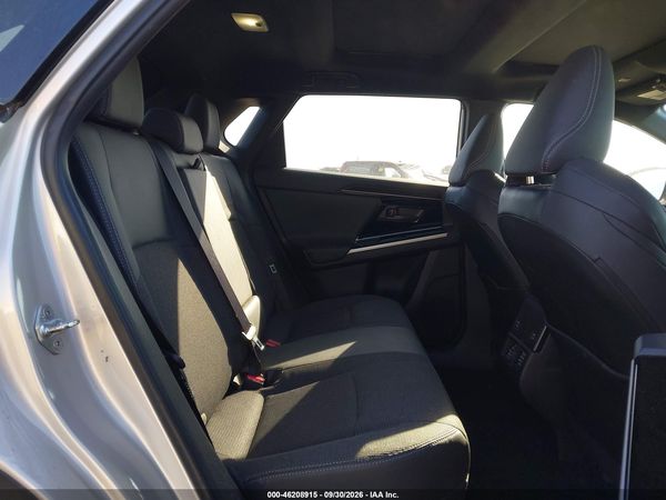 2023 TOYOTA BZ4X XLE — I8