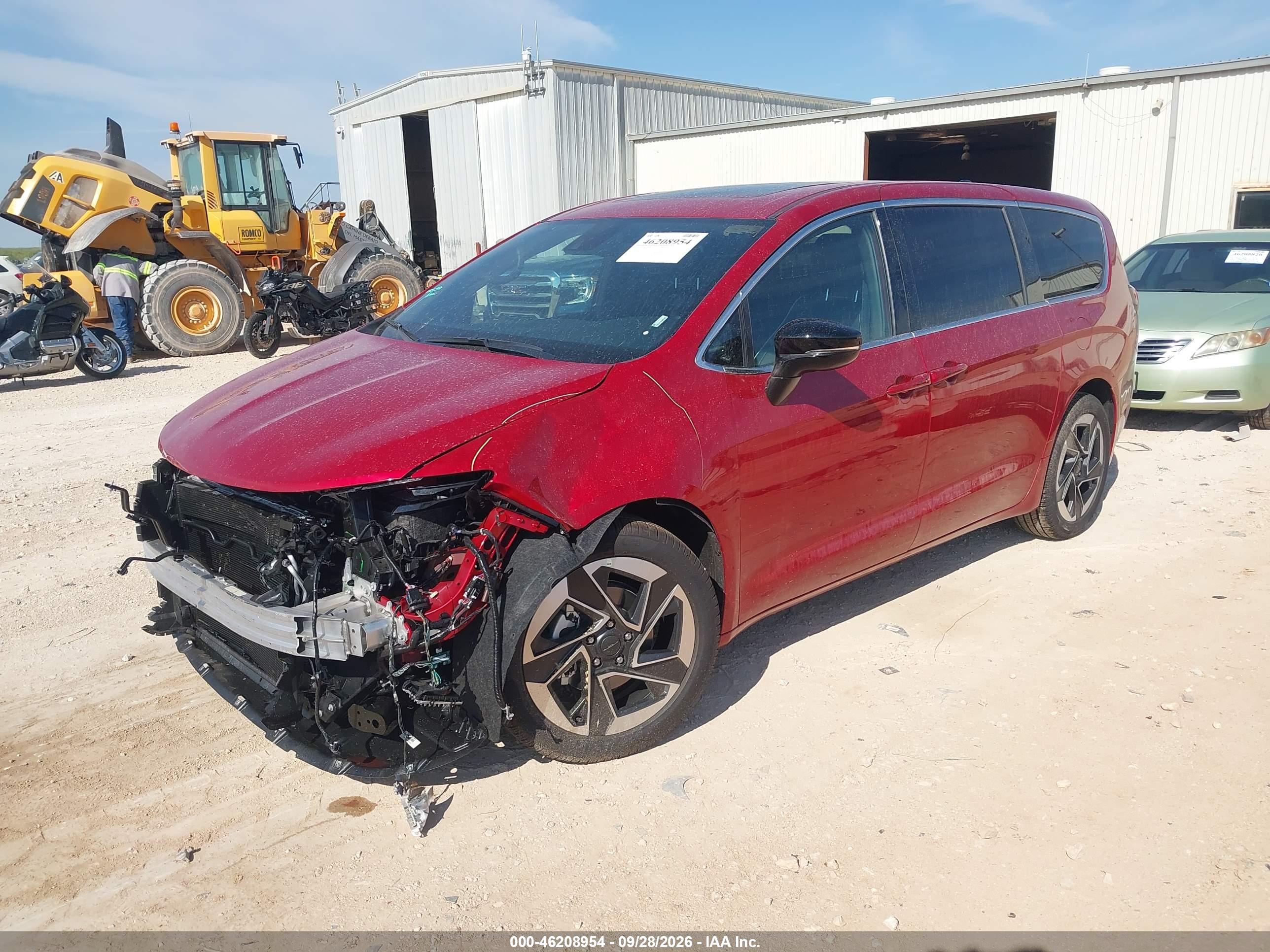 2027 CHRYSLER PACIFICA Limited — I2