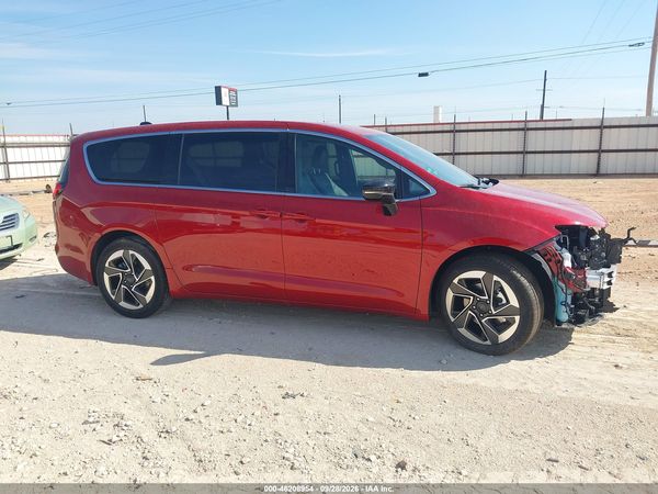 2027 CHRYSLER PACIFICA Limited — I116
