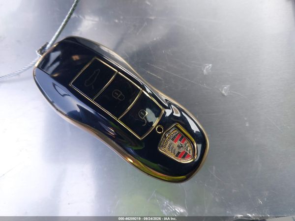 2016 PORSCHE CAYENNE — I11
