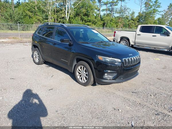 2019 JEEP CHEROKEE LATITUDE FWD — I1