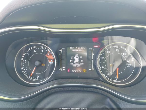 2019 JEEP CHEROKEE LATITUDE FWD — I7