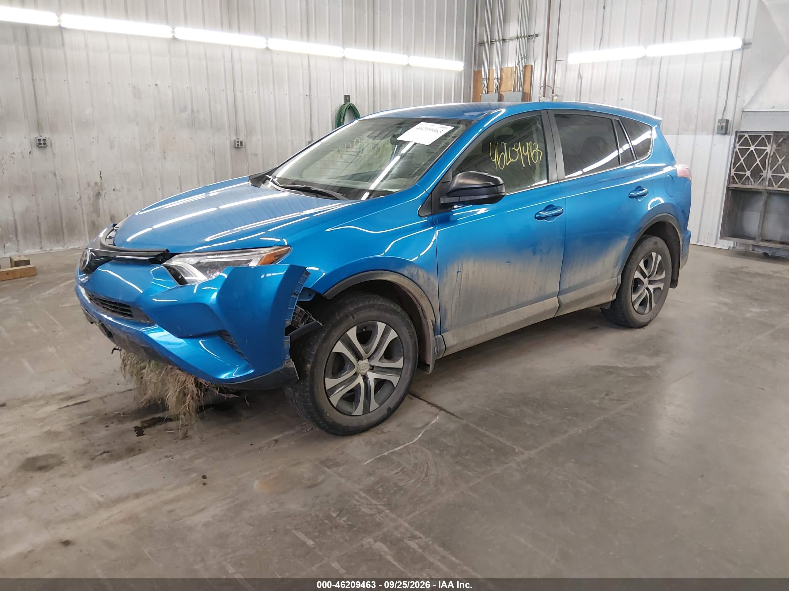 2017 TOYOTA RAV4 LE — I2