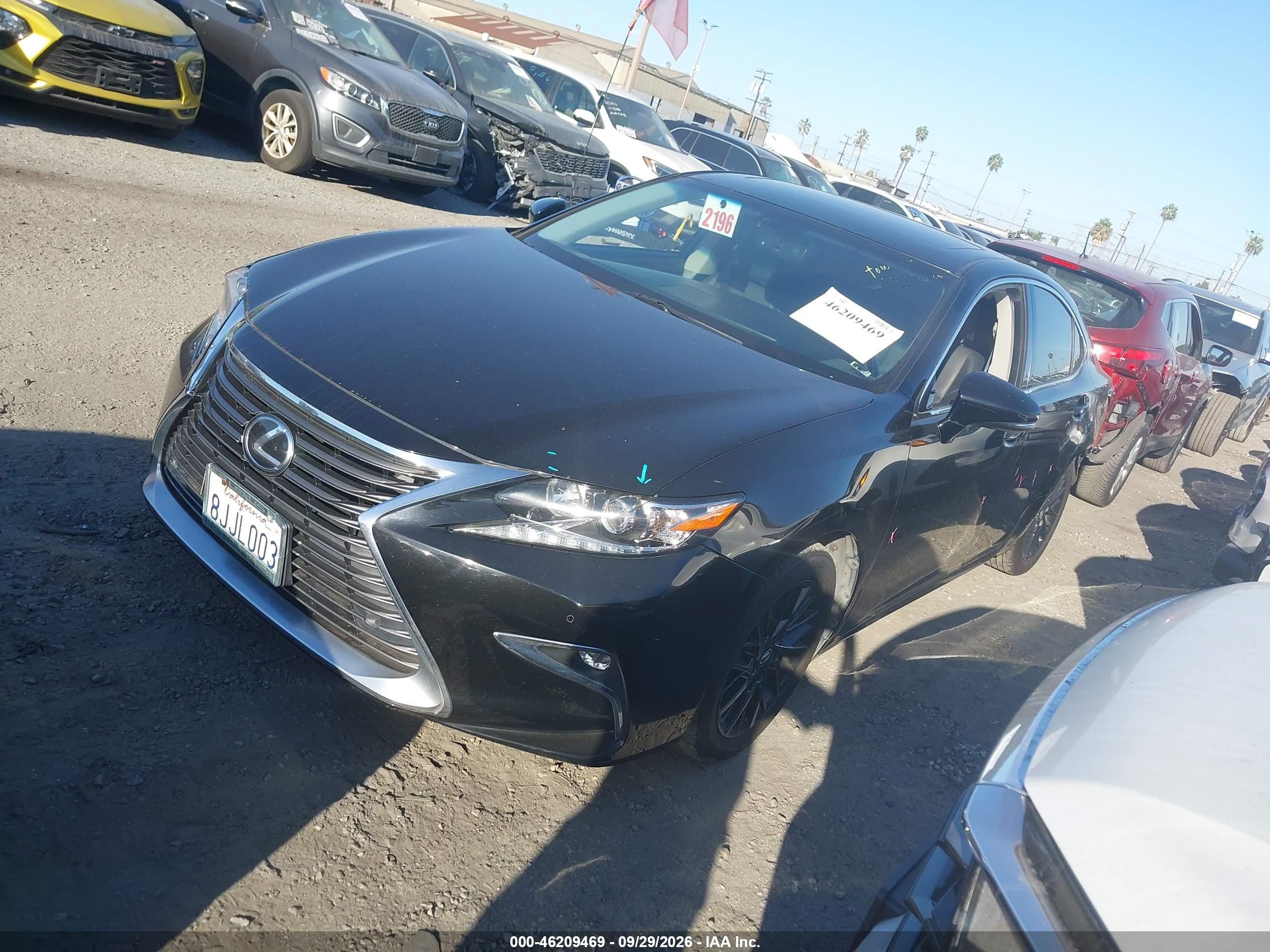 2016 LEXUS ES 350 — I2