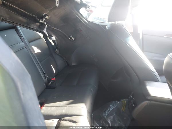 2016 LEXUS ES 350 — I8