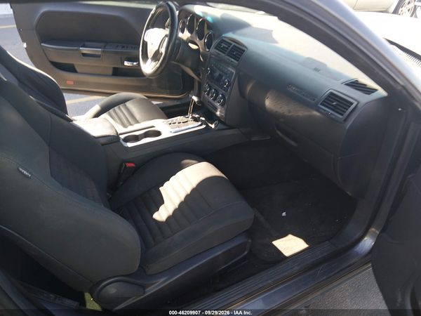 2013 DODGE CHALLENGER SXT — I5