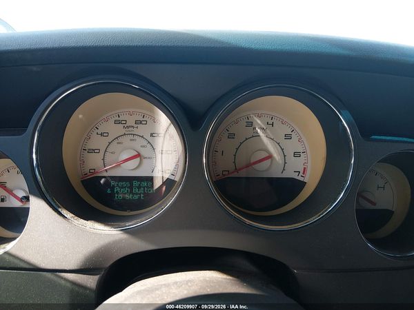 2013 DODGE CHALLENGER SXT — I7