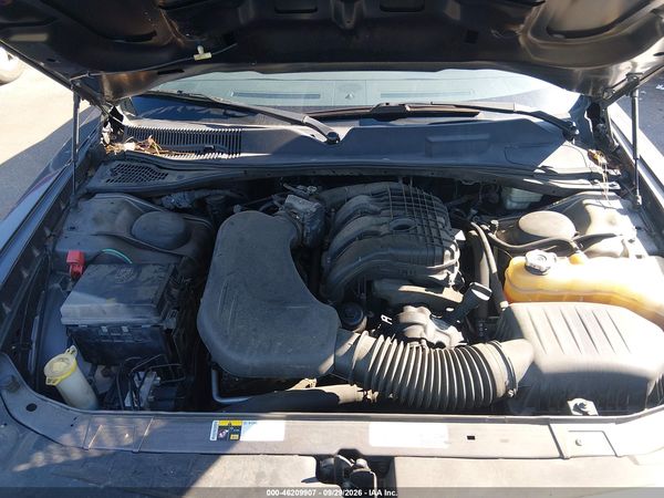 2013 DODGE CHALLENGER SXT — I10
