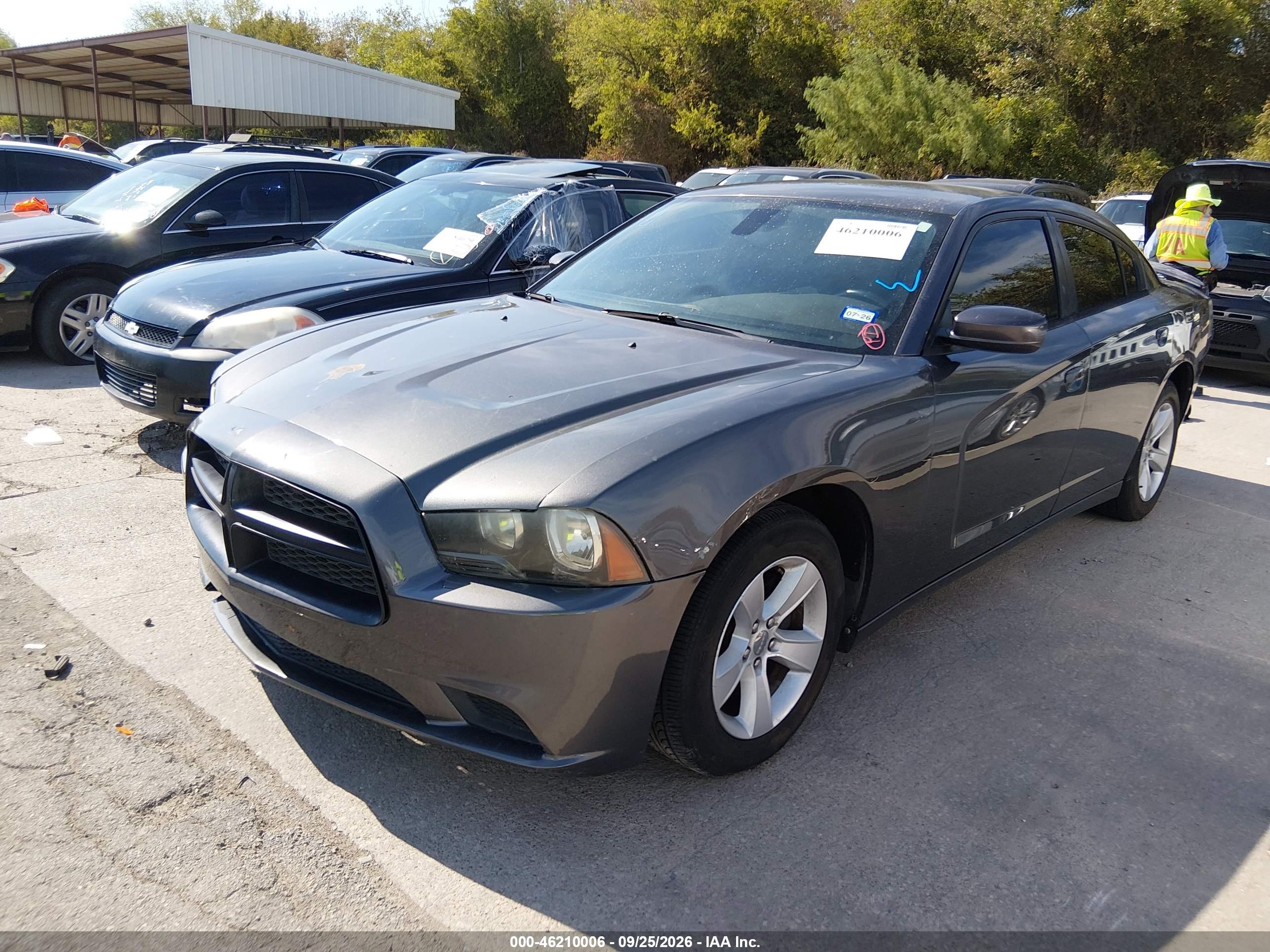 2014 DODGE CHARGER SE — I2